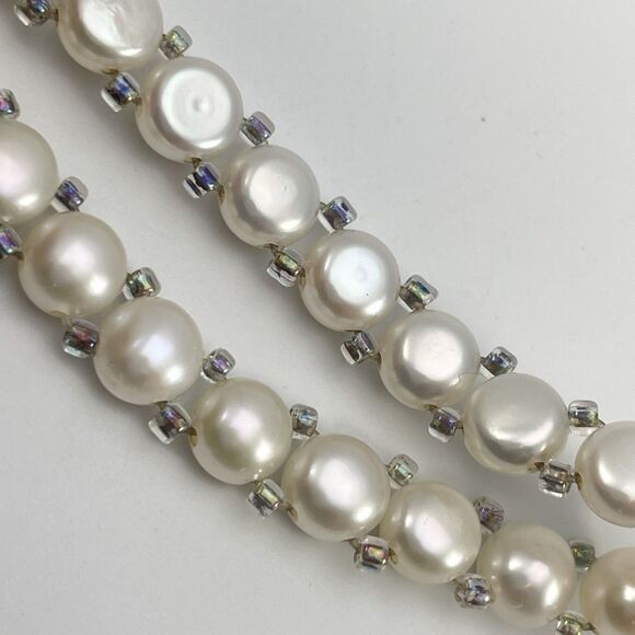 White Freshwater Button Pearl Beaded Stretch Bracelet Minimalist Elegant 6.5" - Picture 4 of 6